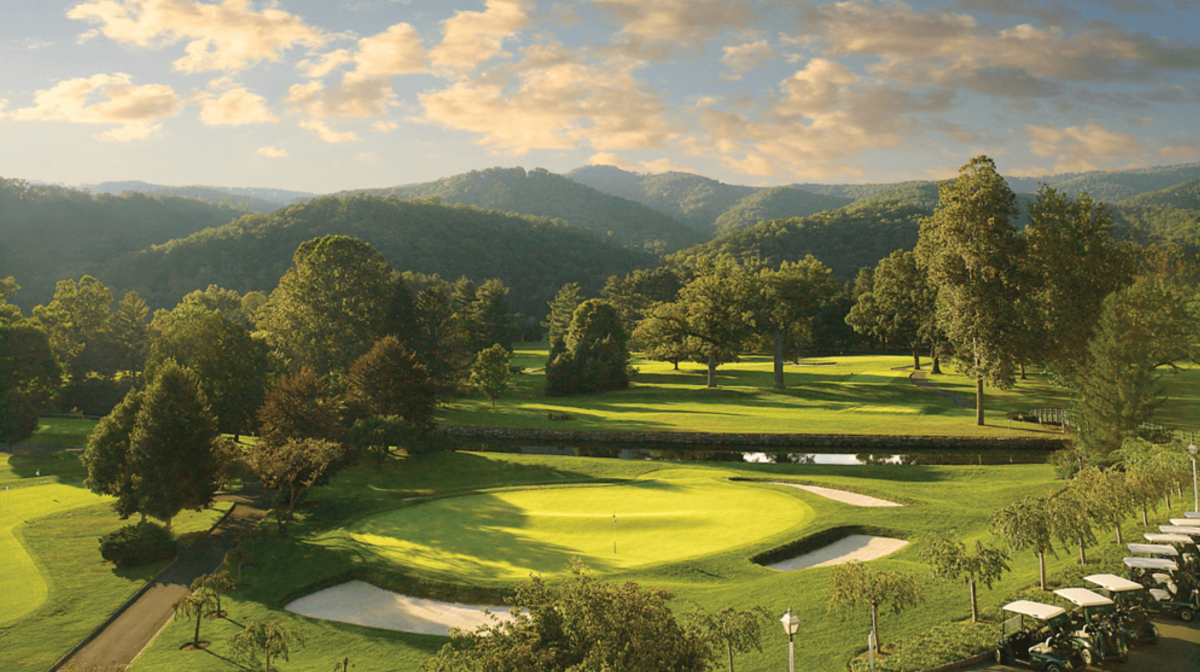 18th hole Old White TPC golf course Greenbrier Living